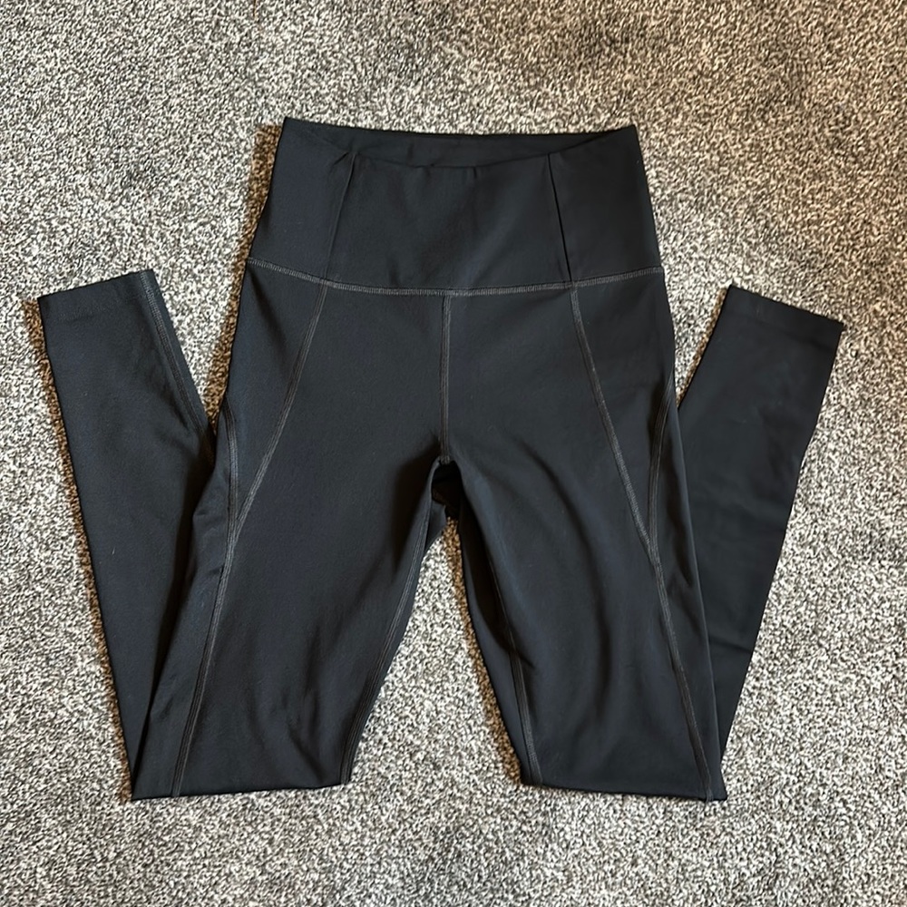 Girlfriend High Rise Compressive leggings (S)